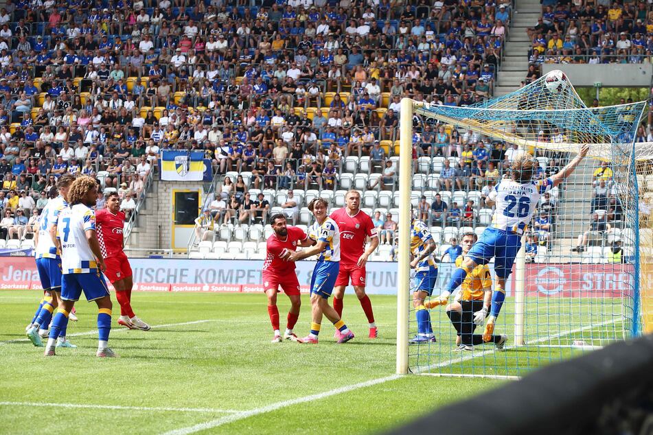 Tor für Zwickau! Cemal Sezer trifft zum 1:1.