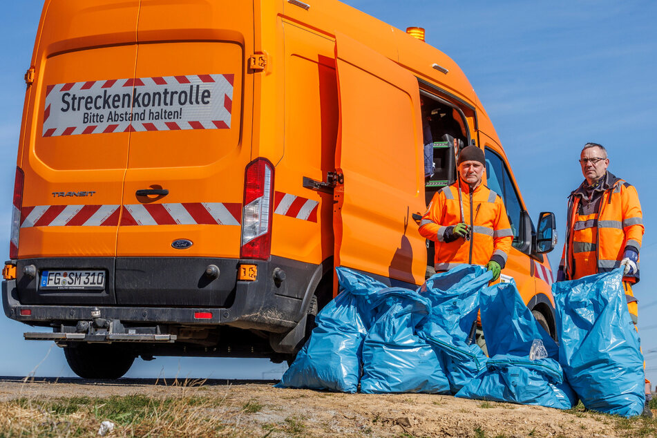 Müll-Horror! TAG24 begleitet zwei Saubermänner auf Sachsens Straßen