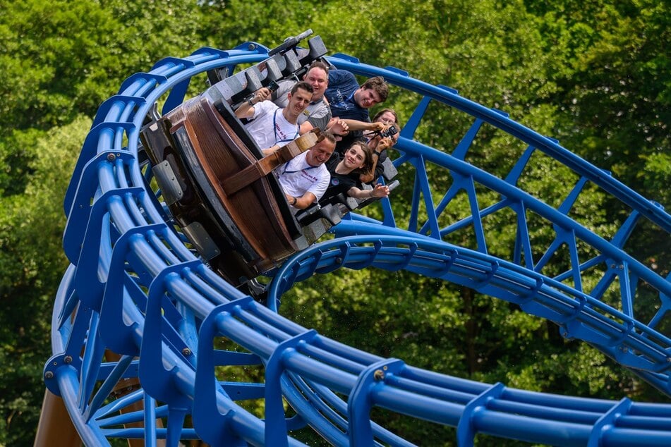 Die neue Wasser-Achterbahn "Donnervind" erwartet Euch.