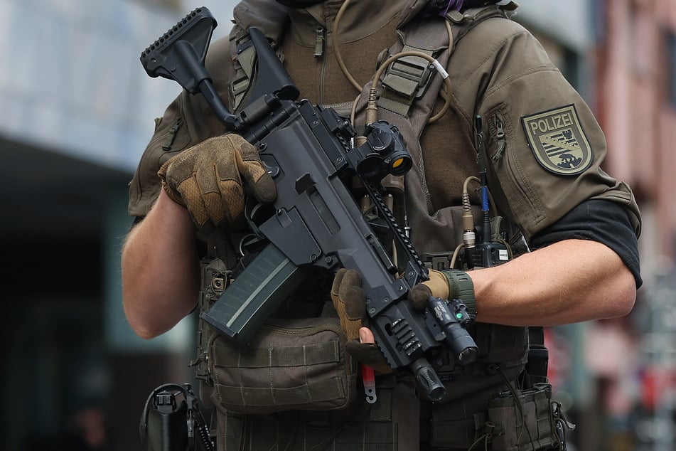 Mehrere Spezialeinheiten waren beim Ergreifen der Tatverdächtigen beteiligt. (Symbolbild)