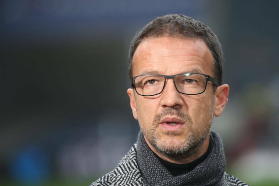 Sportvorstand Fredi Bobic (49) ist auf Stürmersuche.