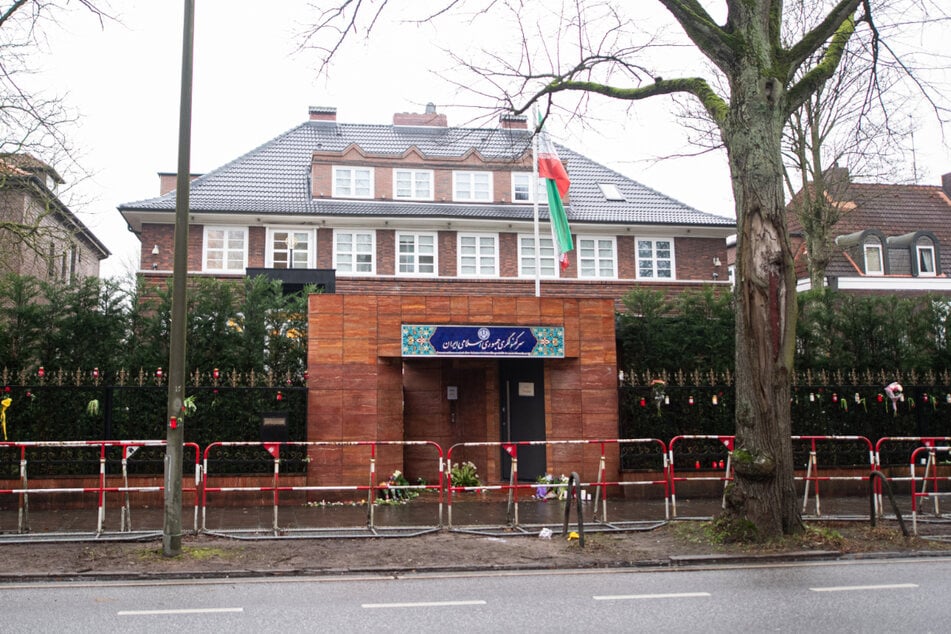 Das iranische Generalkonsulat in Hamburg wurde am Samstag von Randalierern attackiert. (Archivbild)