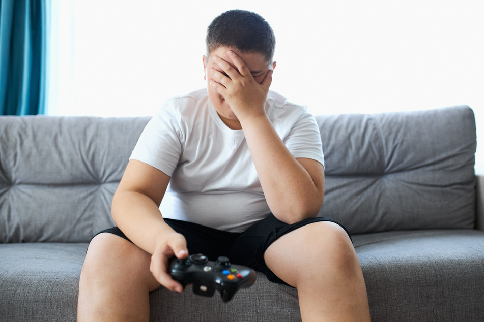 Every hour a child spends playing video games each day raises risk of OCD  by 13%, study claims