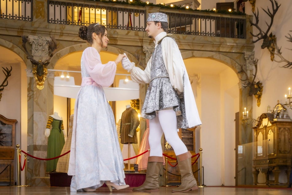 Am Drehort des Märchenfilms "Drei Haselnüsse für Aschenbrödel" finden die Märchenlesungen statt.