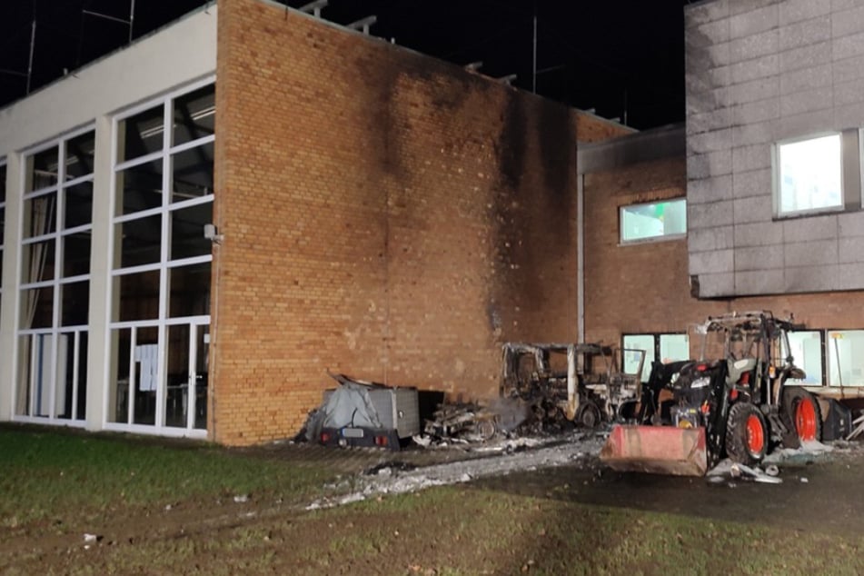 Brand an der Uni Bonn: Feuerwehr verhindert Katastrophe