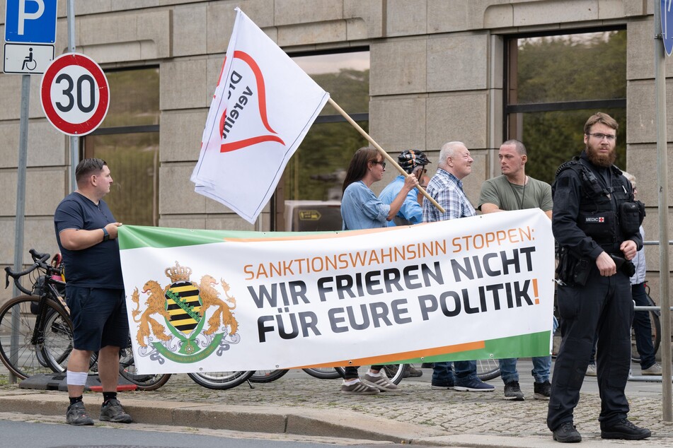 Leipzig: Verfassungsschutz: Montags-Demos in Leipzig könnten eskalieren
