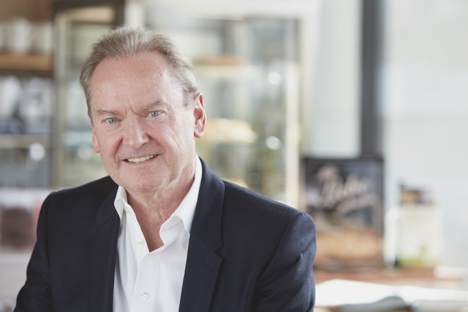 Bernd Riegger (72), Geschäftsführer von "Mitchells &amp; Butlers Germany", steckt insgesamt 1,5 Millionen Euro in den Umbau der Räumlichkeiten für das neue "ALEX" am Neumarkt.