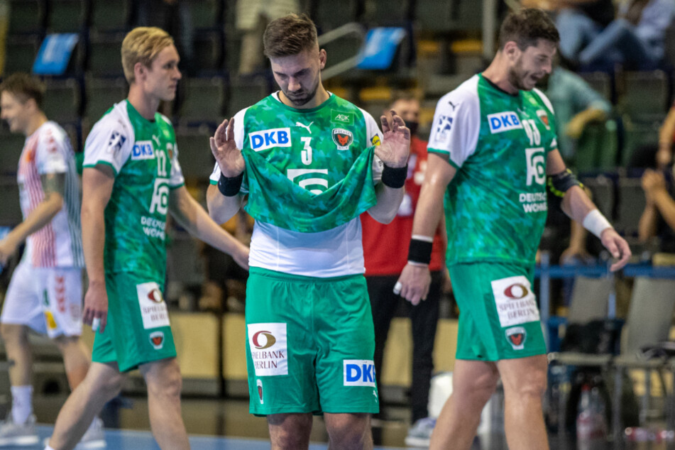 Hängende Köpfe bei den Berliner Füchsen - das Spiel in Nimes fällt aus (Symbolbild).