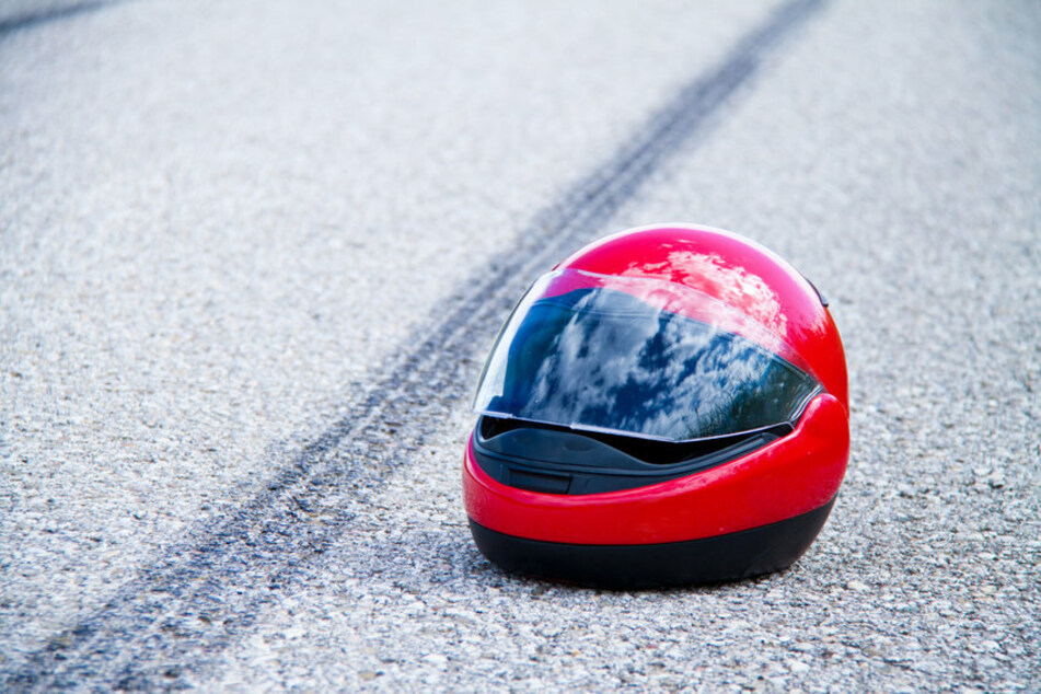 Der 62-Jährige stieß seitlich mit einem Kawasaki-Fahrer zusammen, der über die Straße rutschte. (Symbolfoto)