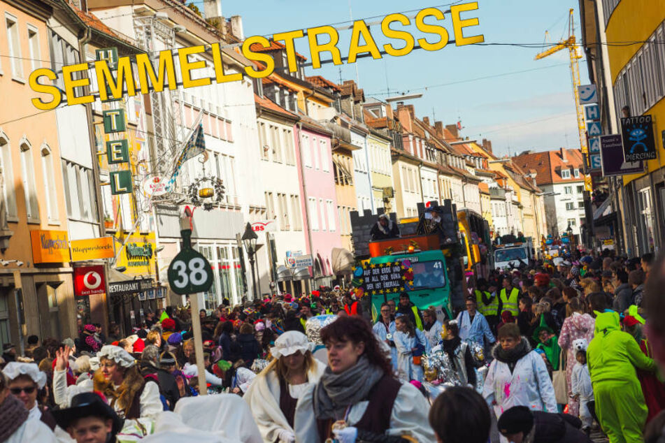 Der Vorfall ereignete sich bei Würzburger Faschingszug 2017. (Archivbild)