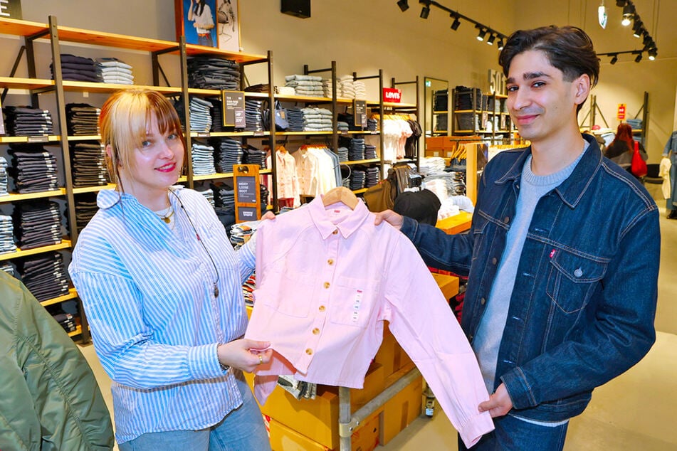 Top-Marken wie LEVI'S gibt's in den Marken-Outlets Schwarzheide-Mitte dauerhaft günstig.