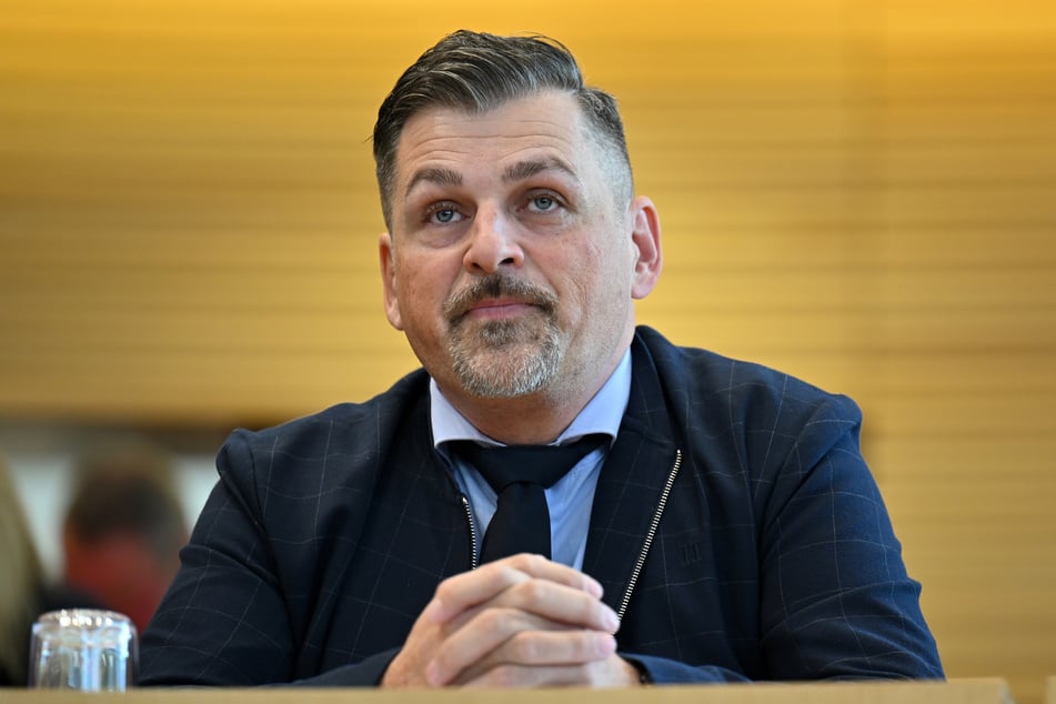 Für das Amt des Vizepräsidenten im Thüringer Landtag stellte die AfD Jens Cotta (52) auf, doch der Politiker wurde nicht gewählt.