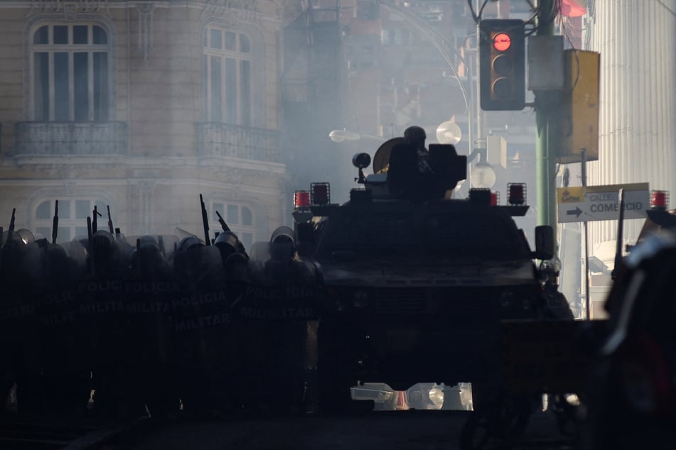 Bolivian government beats back military coup attempt in dramatic scenes