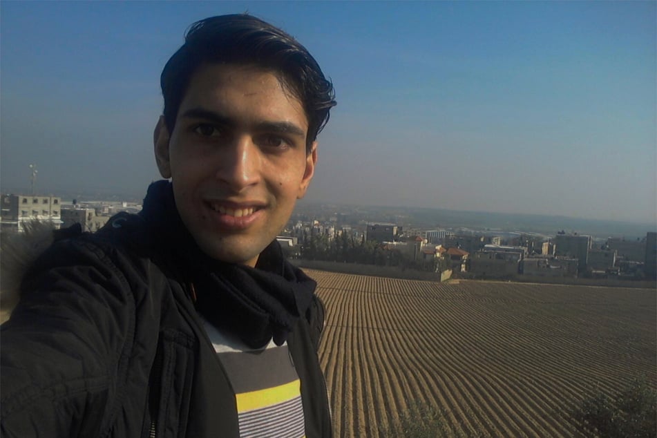 Im Oktober 2018 floh Kamal Masood (27) über Ägypten in die Türkei und von dort über das Mittelmeer nach Griechenland, bevor er 2022 in Leipzig ankam.