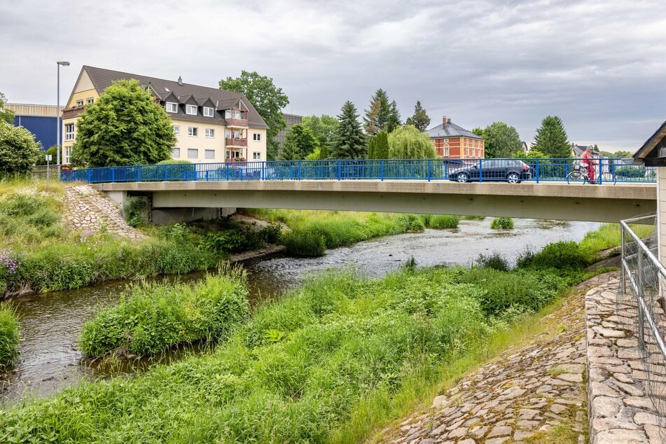 Auch die Straßenbrücke Harthauer Straße wird bald verschwinden.