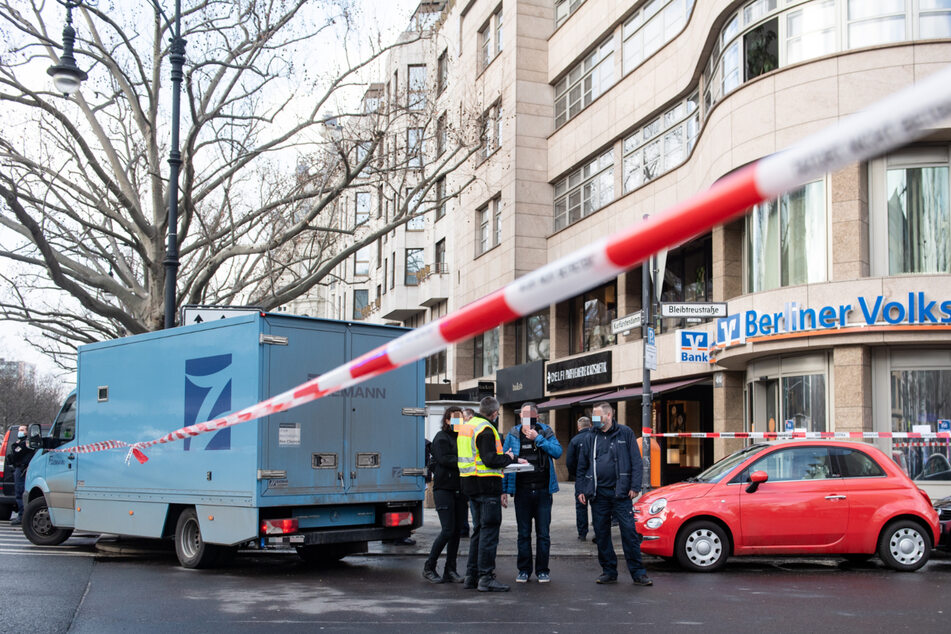 Die Teilnahme am Überfall auf dem Kurfürstendamm wäre nicht das erste Verbrechen des Angeklagten.