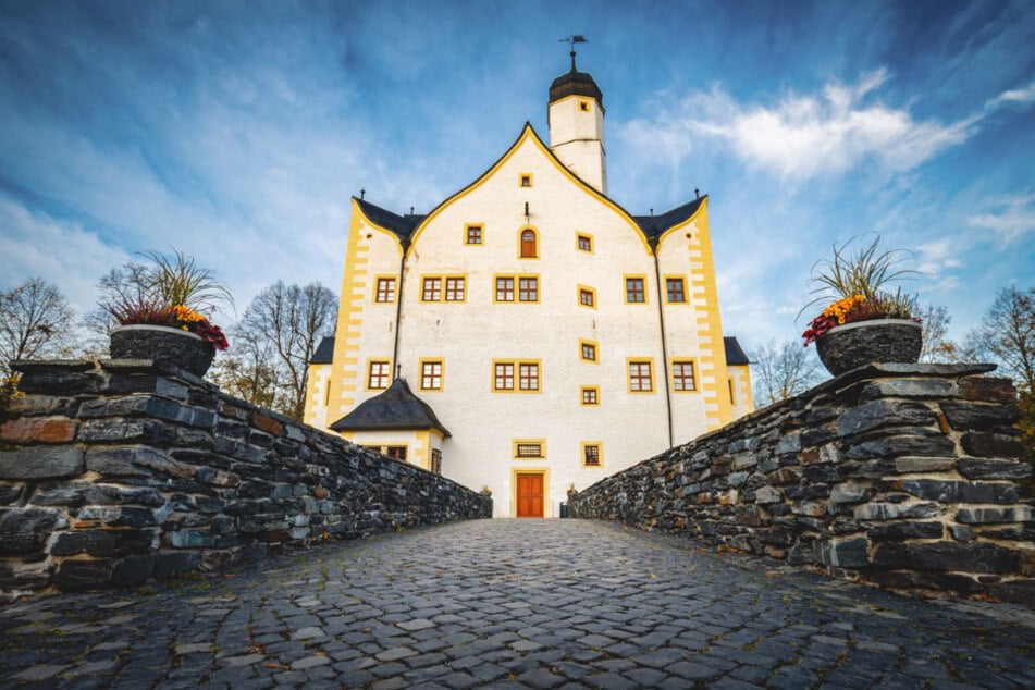 Im Schlosshof vom Wasserschloss Klaffenbach wird's musikalisch.