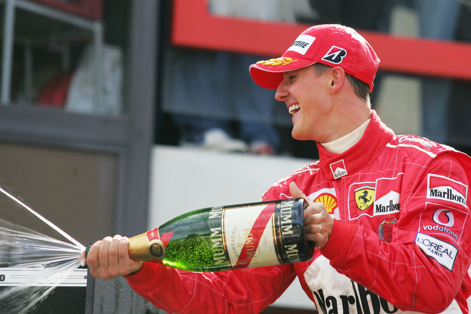 Michael Schumacher (53) ist einer der Besten, wenn nicht sogar der beste Formel-1-Pilot, den die Welt je gesehen hat. Ganze sieben Titel durfte der 53-Jährige bejubeln.