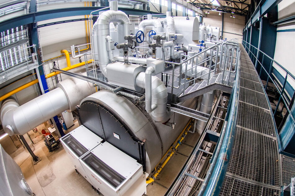 Im Heizkraftwerk Altchemnitz produzieren fünf Gasmotoren Strom und Wärme.
