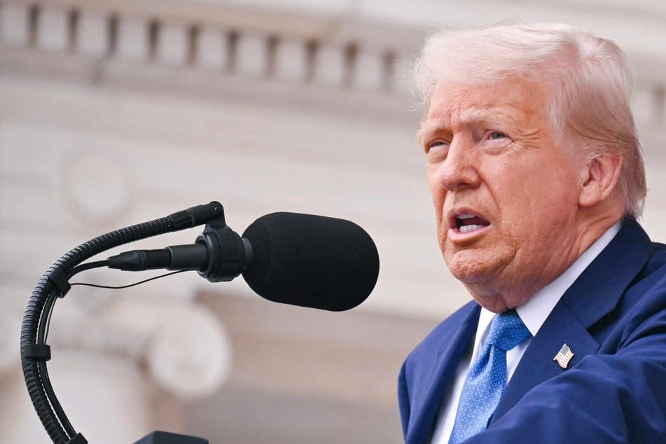 Trump admin suspends student visa processing, steps up social media vetting: "Expect to be looked at"
