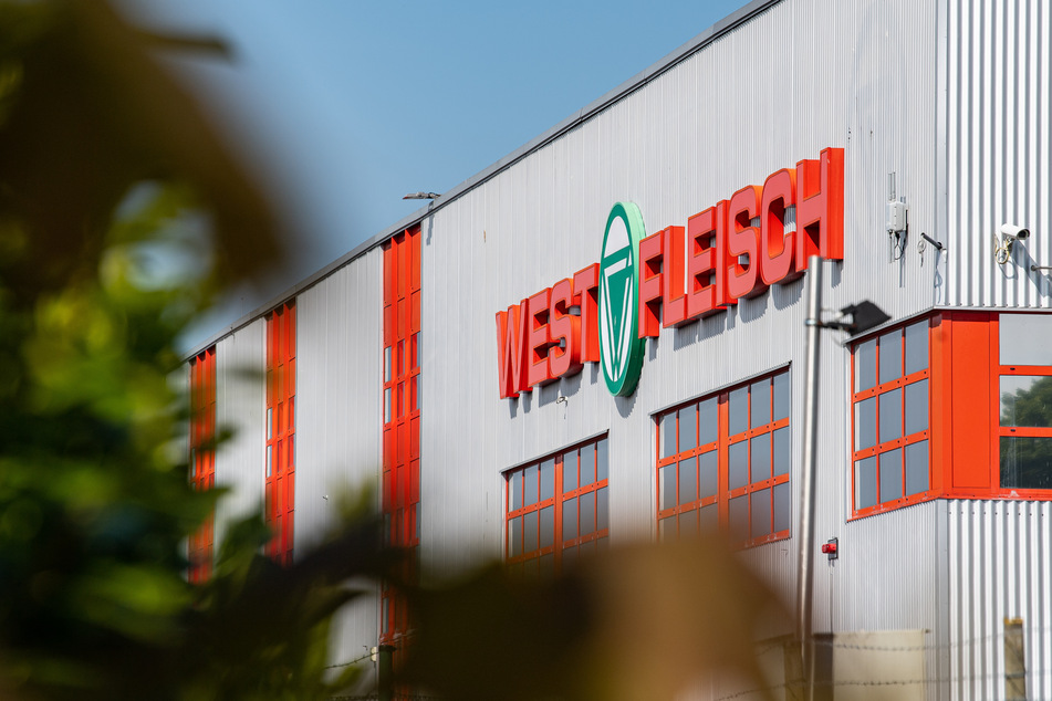 In einer Fleischfabrik in Coesfeld gibt es 230 Corona-Fälle.
