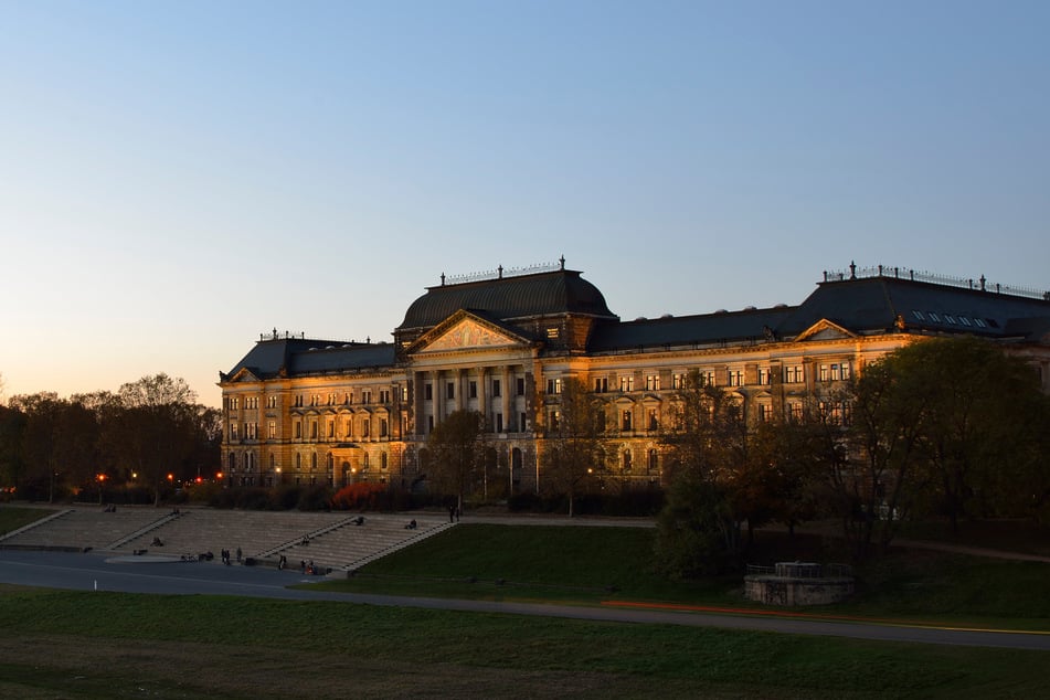 Gesellt sich zum Finanzministerium am Königsufer in den kommenden Jahren eine Wagner-Akademie?