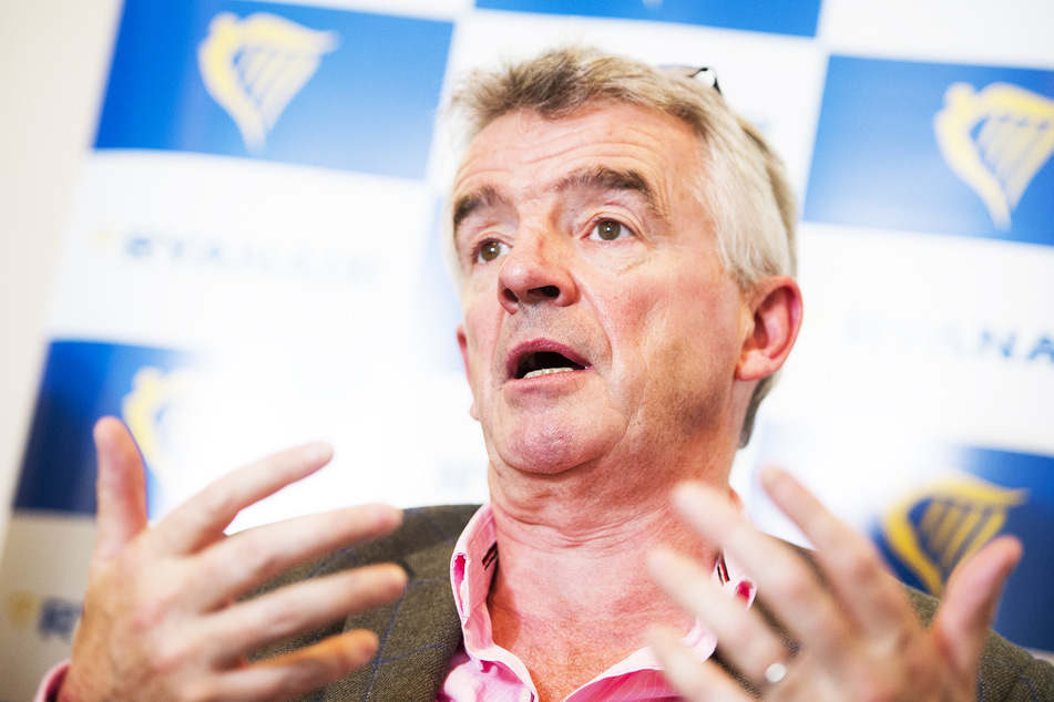 Ryanair-Chef Michael O'Leary (59) während einer Pressekonferenz.