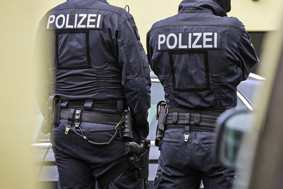 124 Beamte waren am Dienstag im Einsatz. In Dresden und Umgebung hat es Durchsuchungen von Polizei und Staatsanwaltschaft im Rahmen einer "Gemeinsamen Einsatzmaßnahme Kinderpornographie" gegeben. (Archivfoto)
