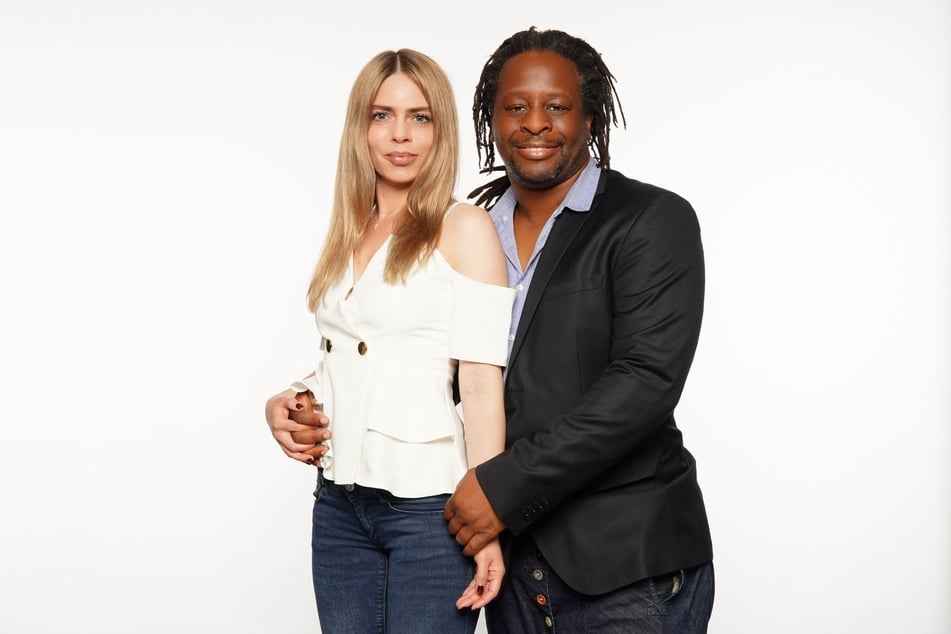 2021 waren Mola und seine Frau Adelina im "Sommerhaus der Stars" dabei, mussten allerdings als zweites Paar die Show verlassen.