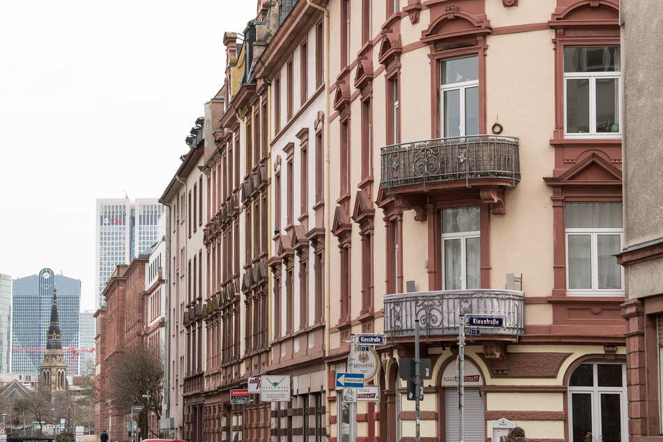 Wer jedoch lediglich Wohnraum mieten kann, der ist immer größer werdenden finanziellen Belastungen ausgesetzt.