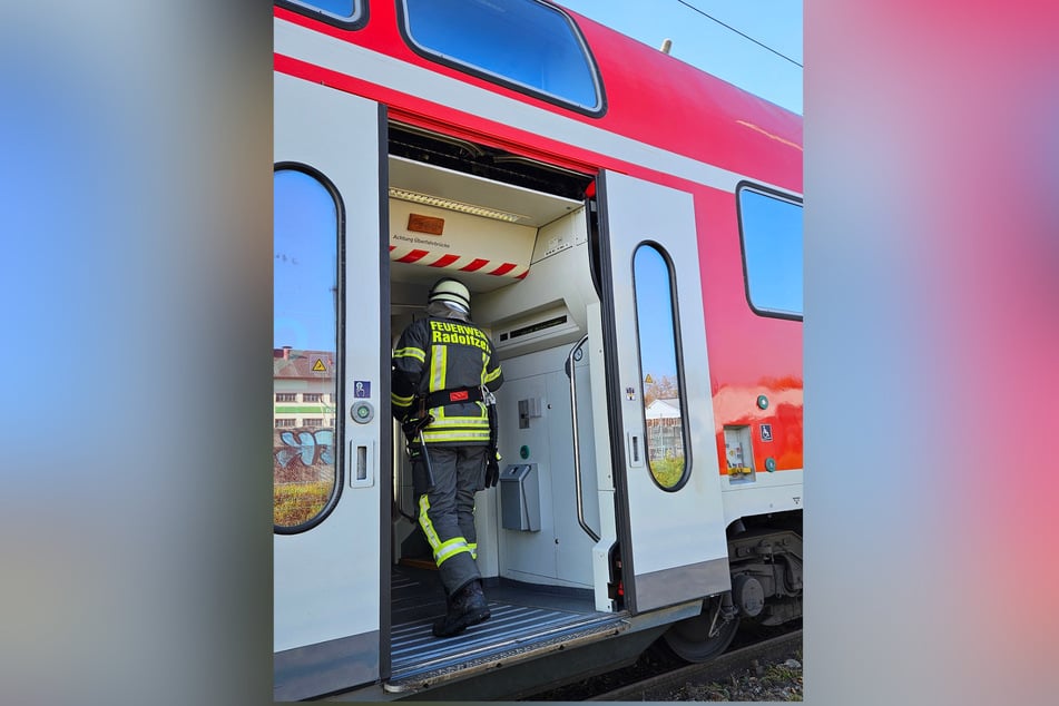 Aufgrund starken Rauchgeruchs mussten die Reisenden die Bahn am Bahnhof Radolfzell verlassen.