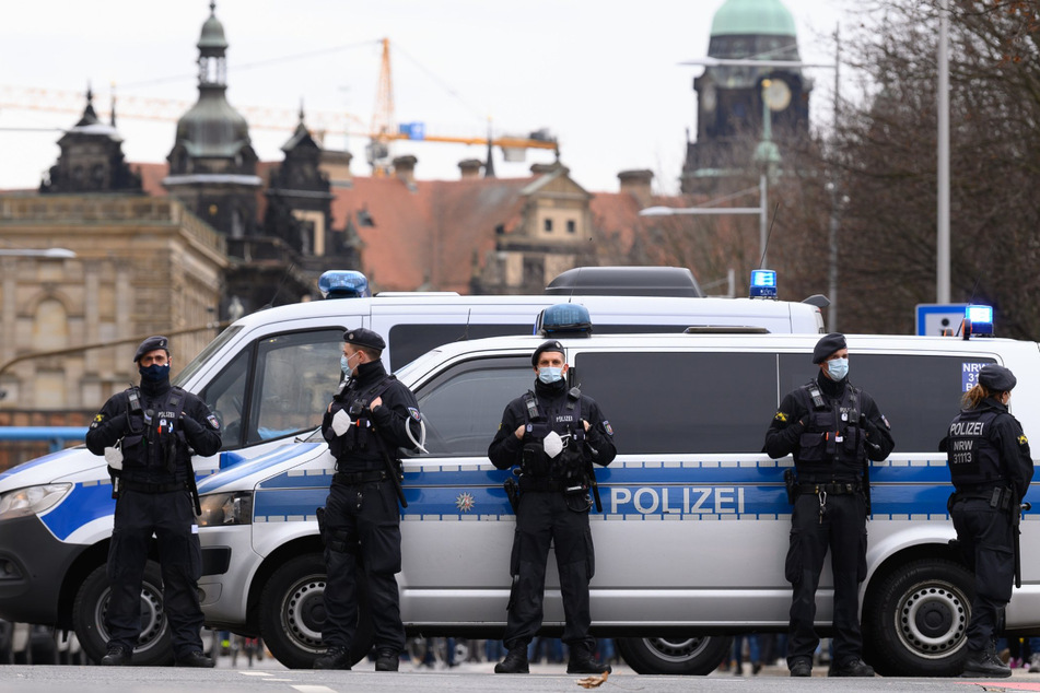 Gewalt gegen Polizisten, wie sie am 13. März geschah, soll in jedem Fall vermieden werden.