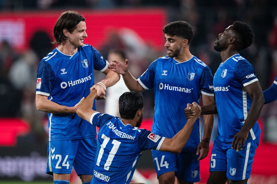 Die Spieler vom 1. FC Magdeburg konnten nach Abpfiff wohl selbst kaum glauben, wie sie die drei Punkte gegen den 1. FC Köln geholt haben.