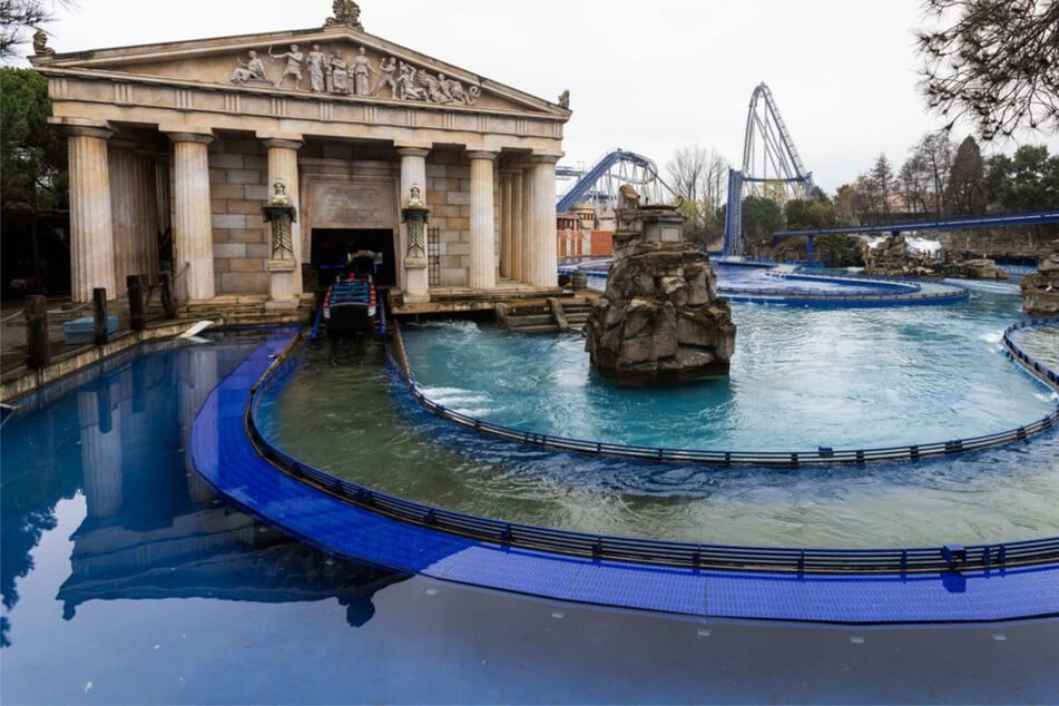 Mitarbeiter drückte Not-Aus an "Poseidon"-Achterbahn: Wie geht es dem Verletzten?