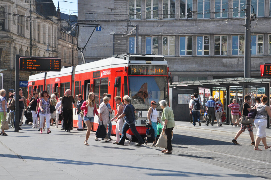 Das HAVAG-Deutschlandticket gilt für alle Straßenbahnen, Busse und Bahnen des Stadt- und Regionalverkehrs.