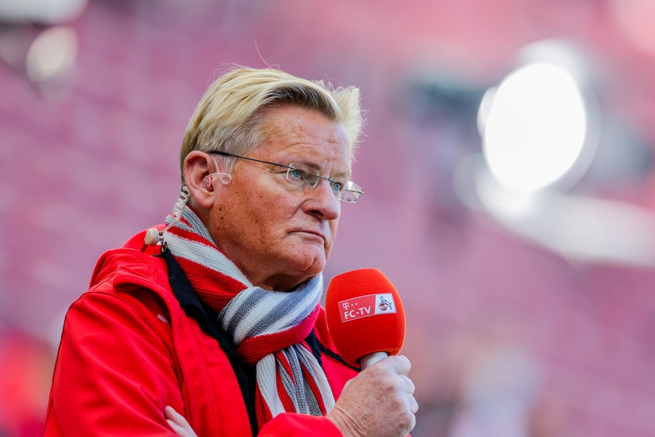 Nach den Äußerungen von Stadionsprecher Michael Trippel (71) ist der 1. FC Köln zur Kasse gebeten worden.