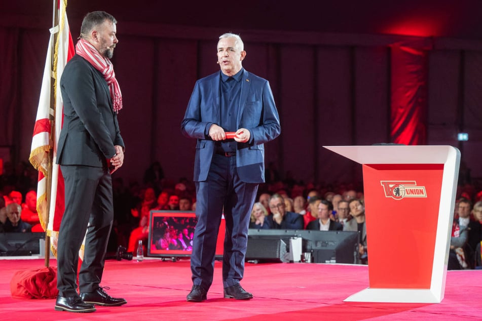 Union-Präsident Dirk Zingler (61, r.) und Pressechef Christian Arbeit (51) haben die Wichtigkeit der Menschen für den Klub betont.