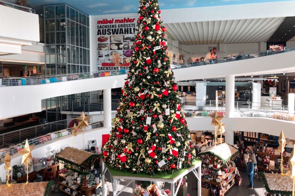 Möbel Mahler ist in Festtags-Stimmung und hat schon jetzt für Euch geschmückt.