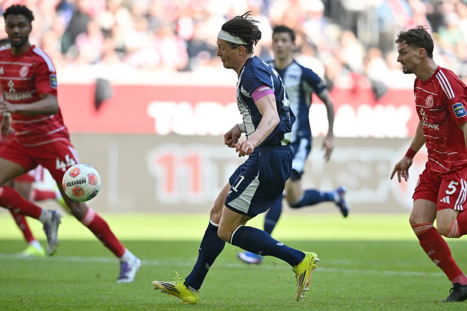 Das 1:1 sehenswert per Lupfer.