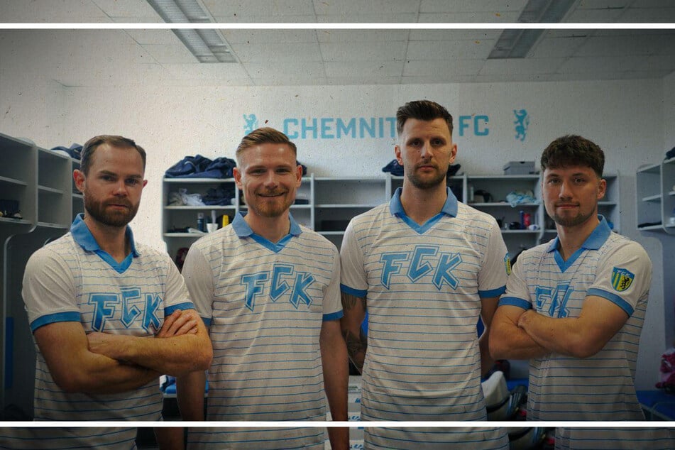 Kapitän Tobias Müller (v.l.), Robert Zickert, Dejan Bozic und Tom Baumgart präsentieren das FCK-Retro-Trikot, das zum Pokalkracher im Fanshop verkauft wird.