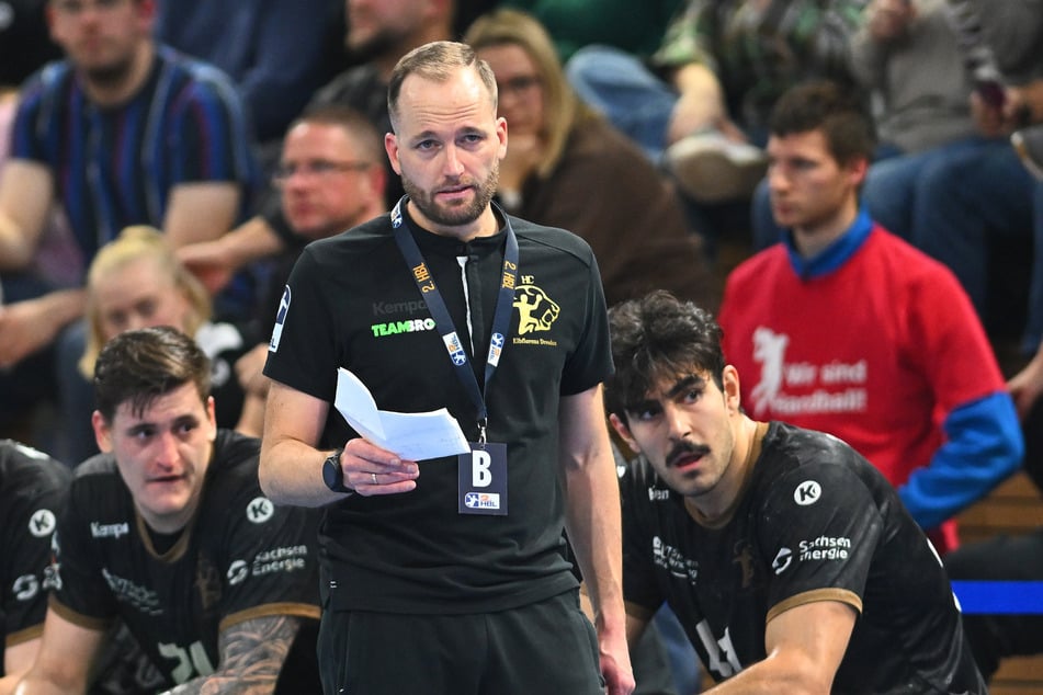 Der Plan steht: André Haber (38, r.) bittet am Sonntag zum Trainingsauftakt.