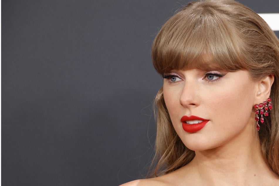 Gigantyczny tatuaż na czole? Szalony pomysł Taylor Swift po mega kontrakcie