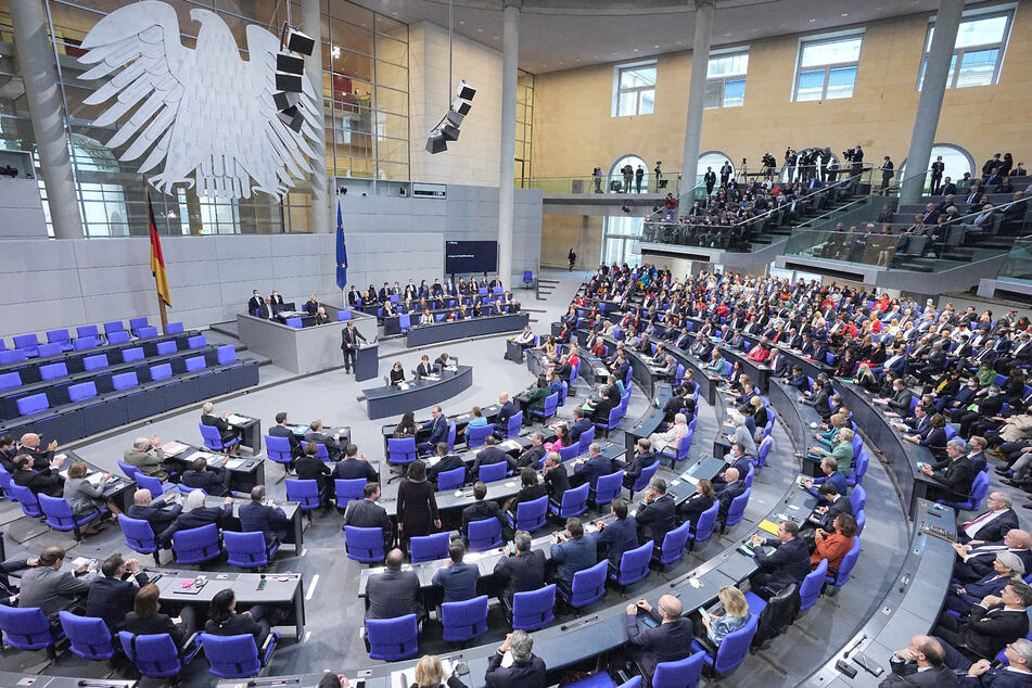 So voll war er womöglich noch nie: der 20. Bundestag.
