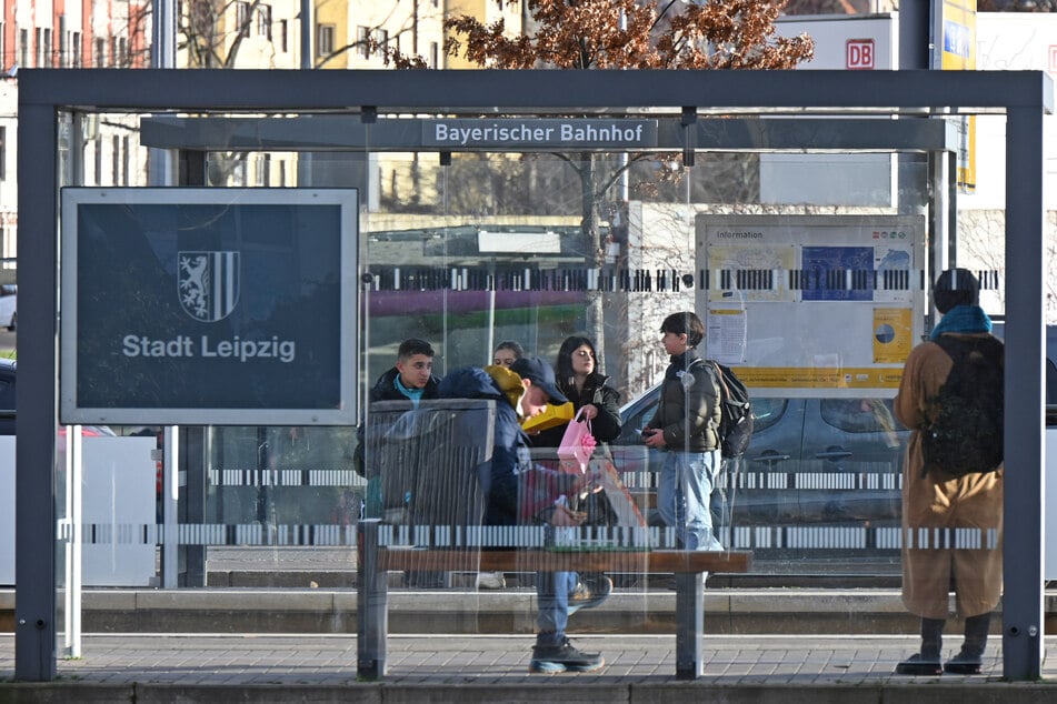 Hunderte solcher Fahrgastunterstände hat RBL Media in Leipzig errichtet.