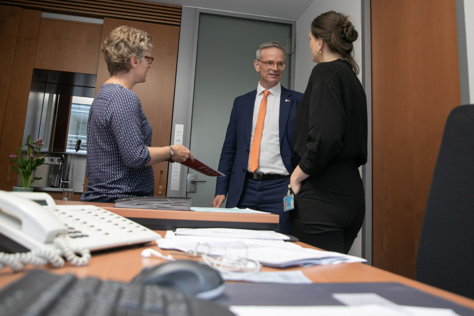 Nicht nur für seine Wähler, auch für seine Mitarbeiter muss Markus Reichel (53, CDU) stets ein offenes Ohr haben.