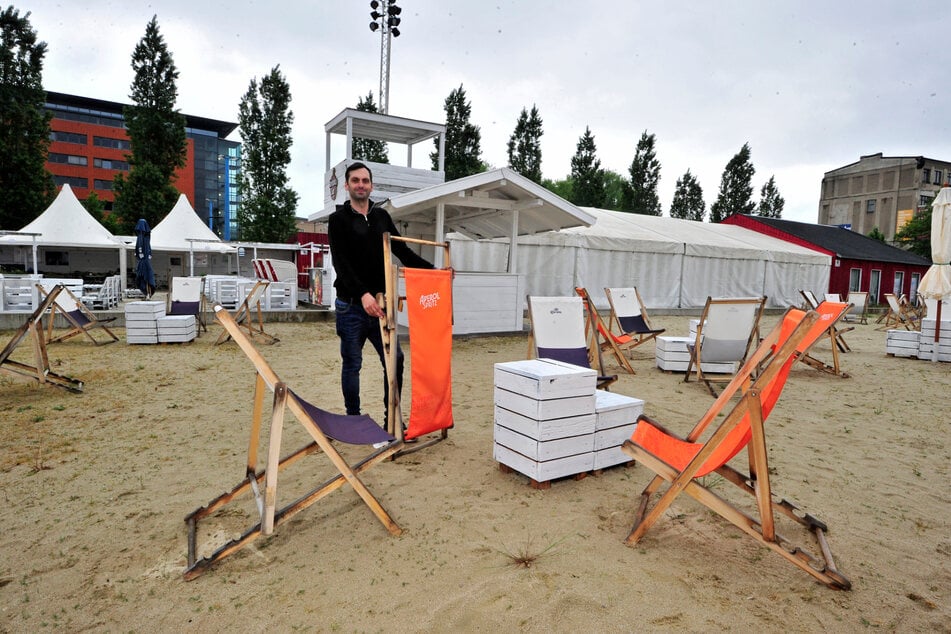 Gastro-Chef Marcel Kummers (36) freut sich auf die Saison am Uferstrand.