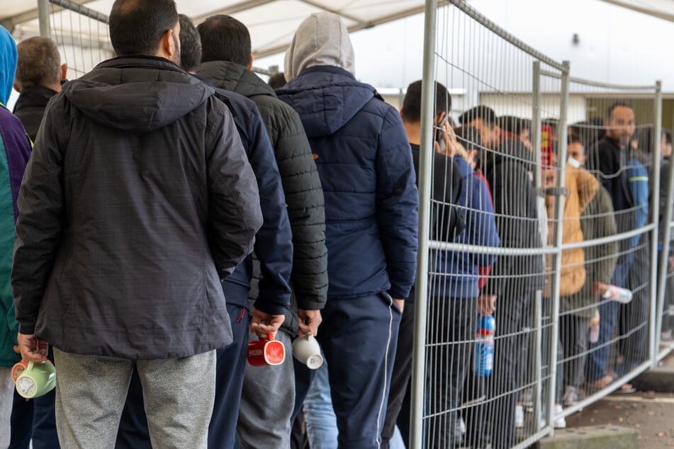 "Belastungsgrenze überschritten": Deutsche Gemeinden am Flüchtlings-Limit