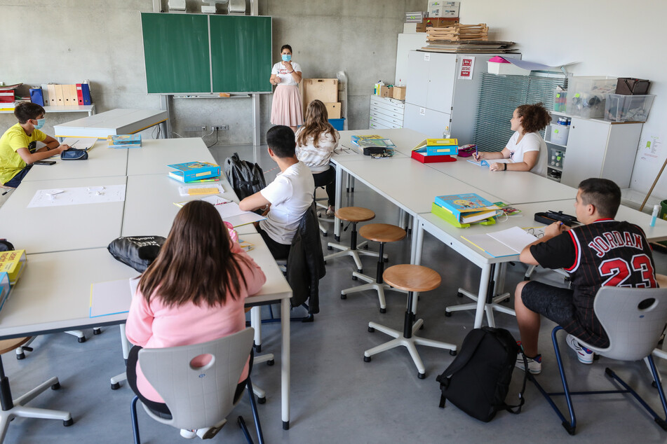 Ein Klassenzimmer einer Schule. (Symbolbild)