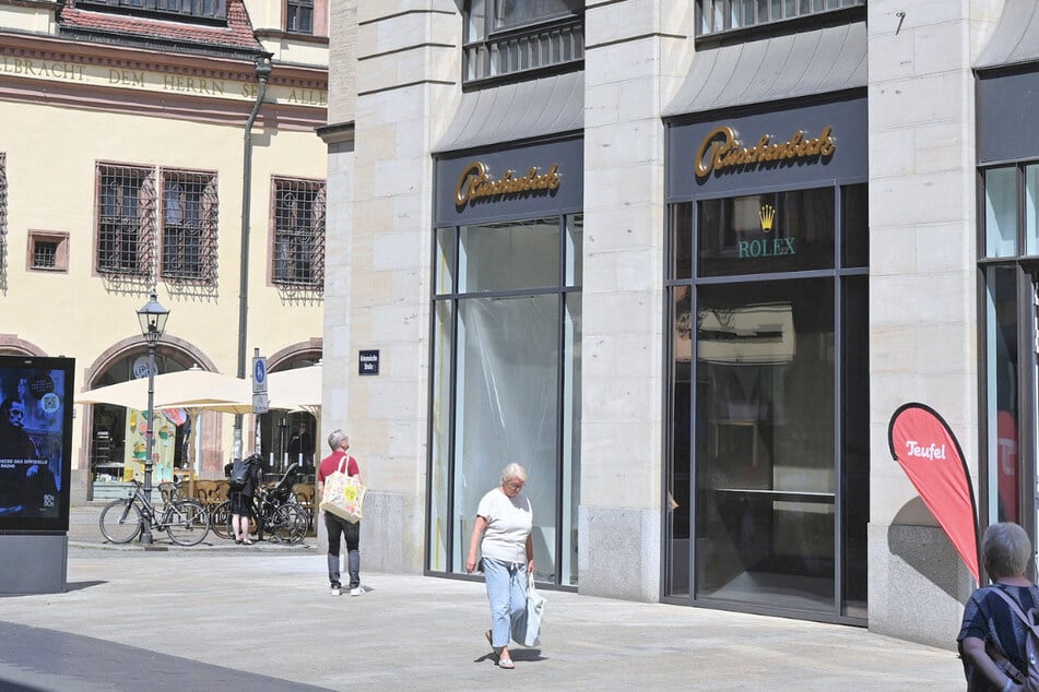 Mit "Rüschenbeck" zieht ein neuer Juwelier in die Leipziger Innenstadt.