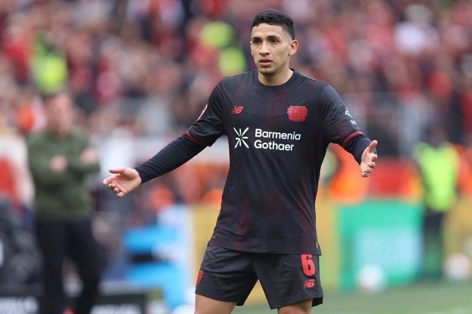 Leverkusens Equi Fernandez (23) soll sich geweigert haben, gegen Borussia Dortmund eingewechselt zu werden.
